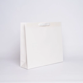 NOBLESSE-TASCHE AUS LUXURIÖSEM LAMINIERTEM PAPIER