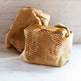 CADEAUPAPIER MET HONINGRAATSTRUCTUUR