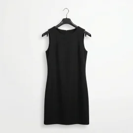 Hochwertiger Kleiderbügel mit rutschfester Oberfläche und 360° dreh...